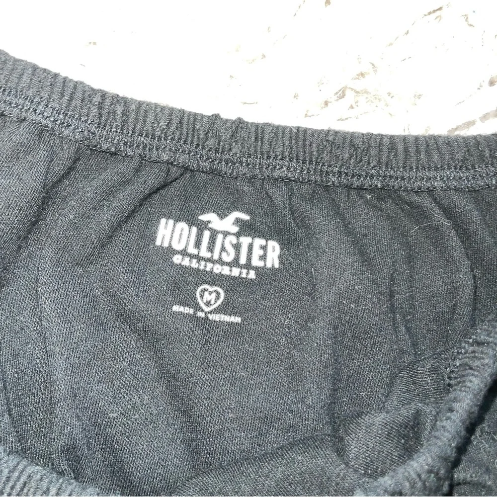 lightly worn top - Picture 3 of 3